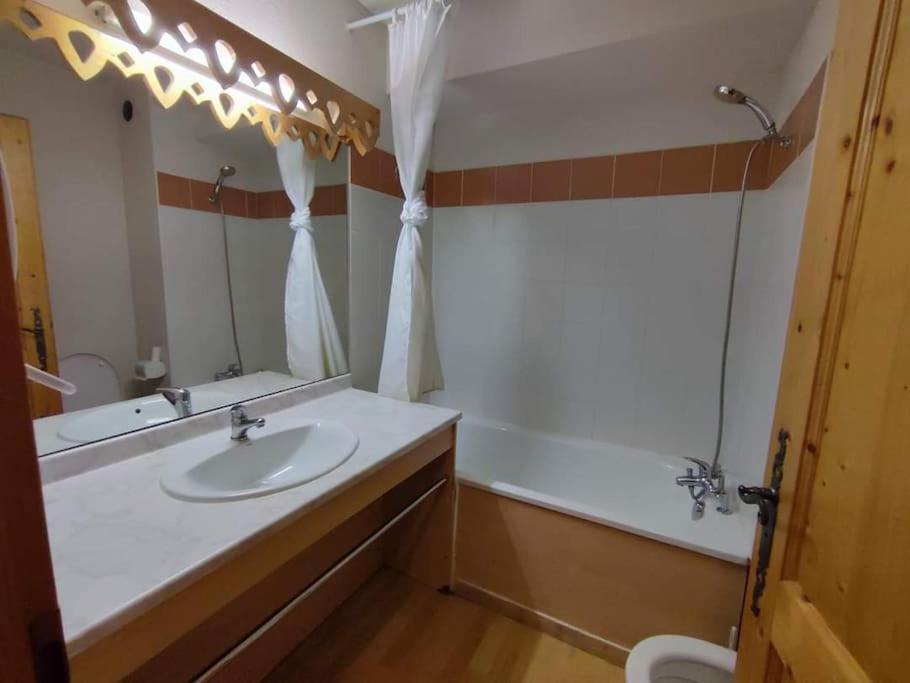 Samoens Residence Grand Tetras 4 Personnes Piscine Kültér fotó